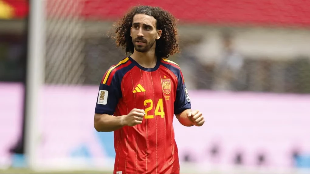 Cucurella sacude la final y amenaza retiro