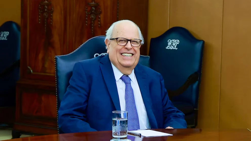 Roberto Sánchez abre la puerta a Velarde