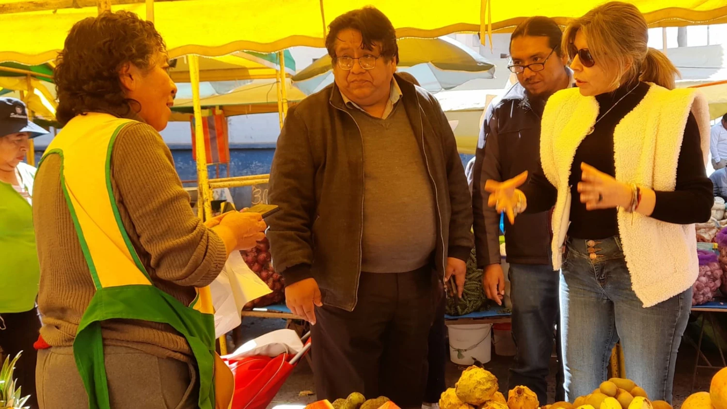 El Tambo refuerza control y orden en feria de los jueves