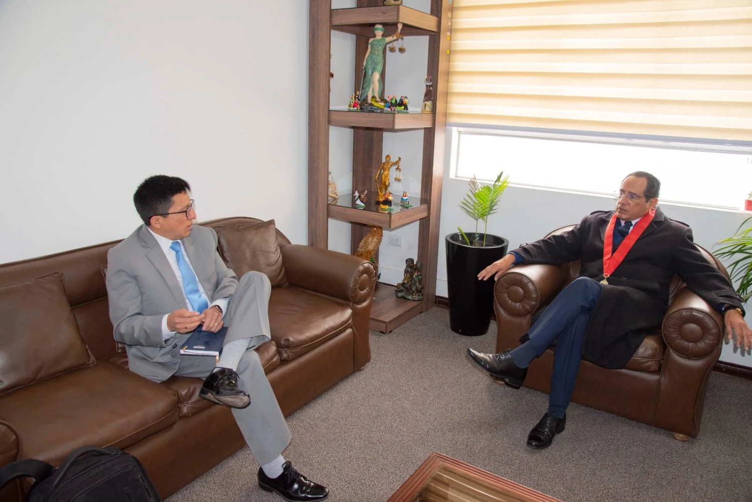 Corte de Junín y Colegio de Abogados sellan alianza