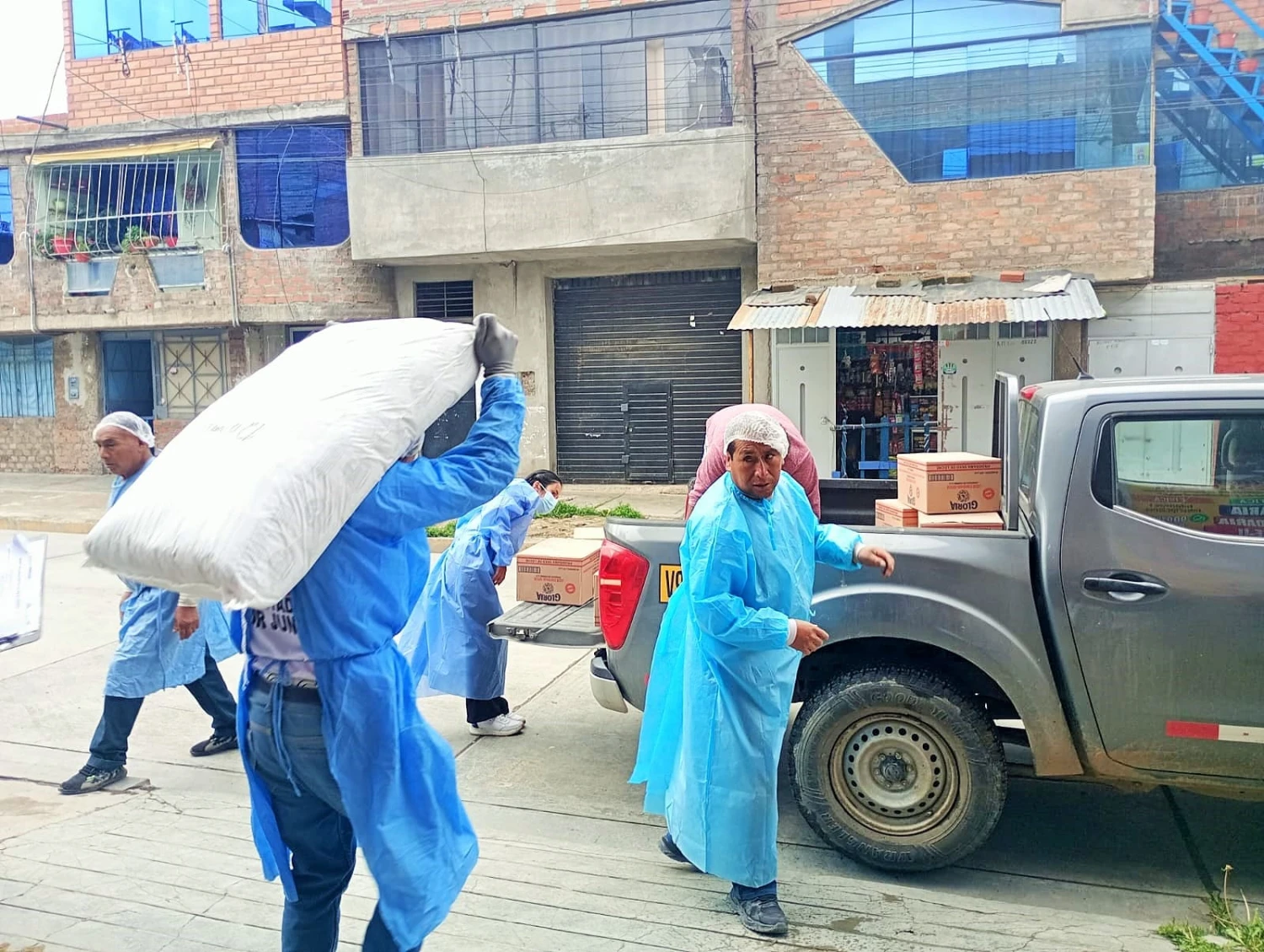 El Tambo entrega alimentos a 5,630 familias del PVL