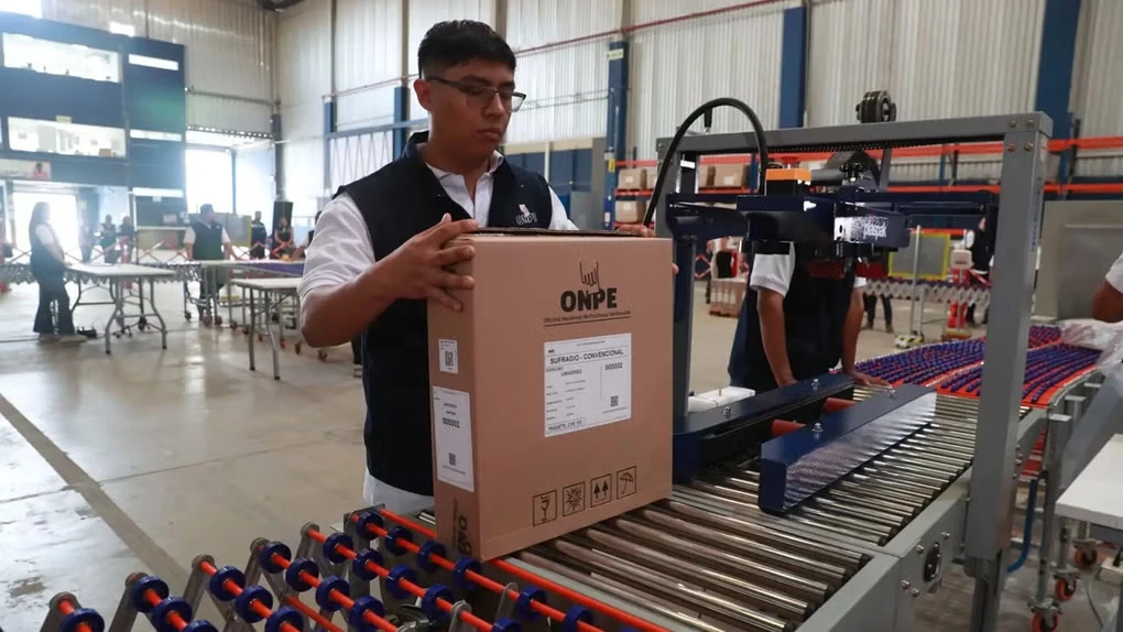 FF. AA. apoyarían traslado de ánforas en balotaje