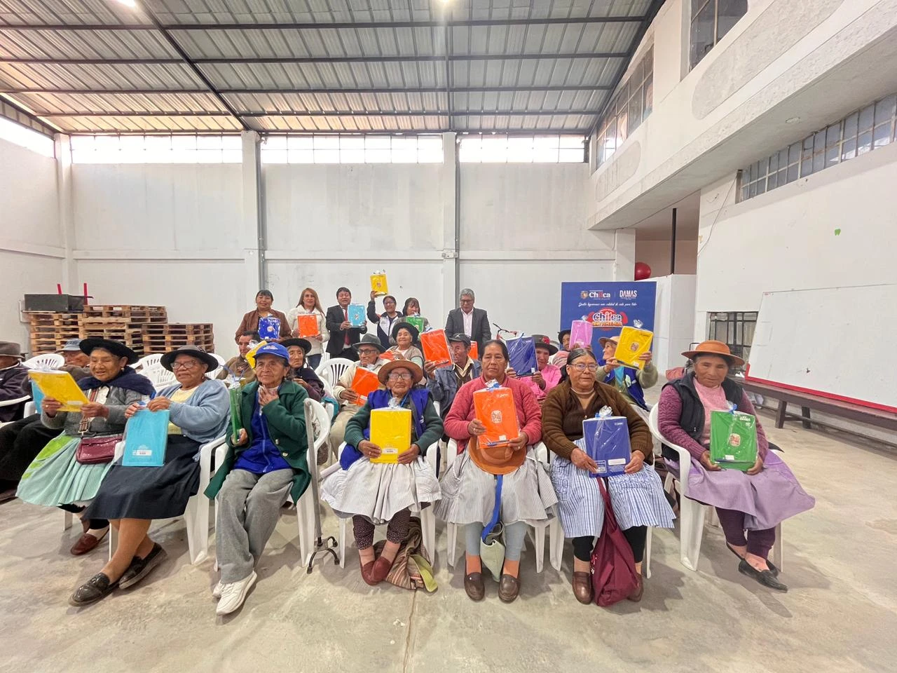 Adultos mayores de Chilca vuelven a clases