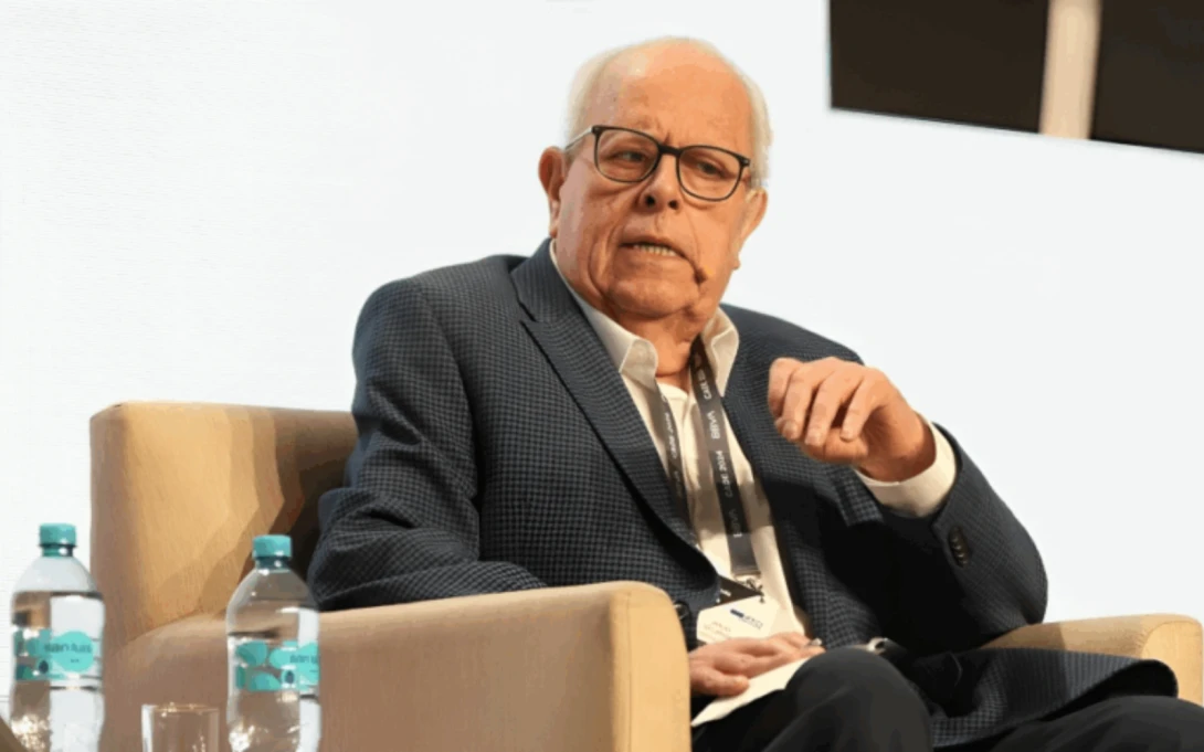 Julio Velarde advierte que se vienen momentos difíciles para la economía peruana