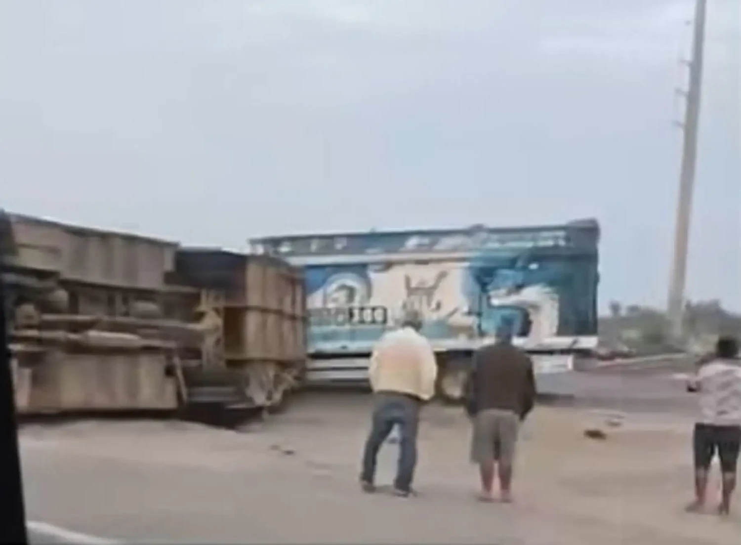 PISCO: Choque en Panamericana Sur deja un muerto y 15 heridos