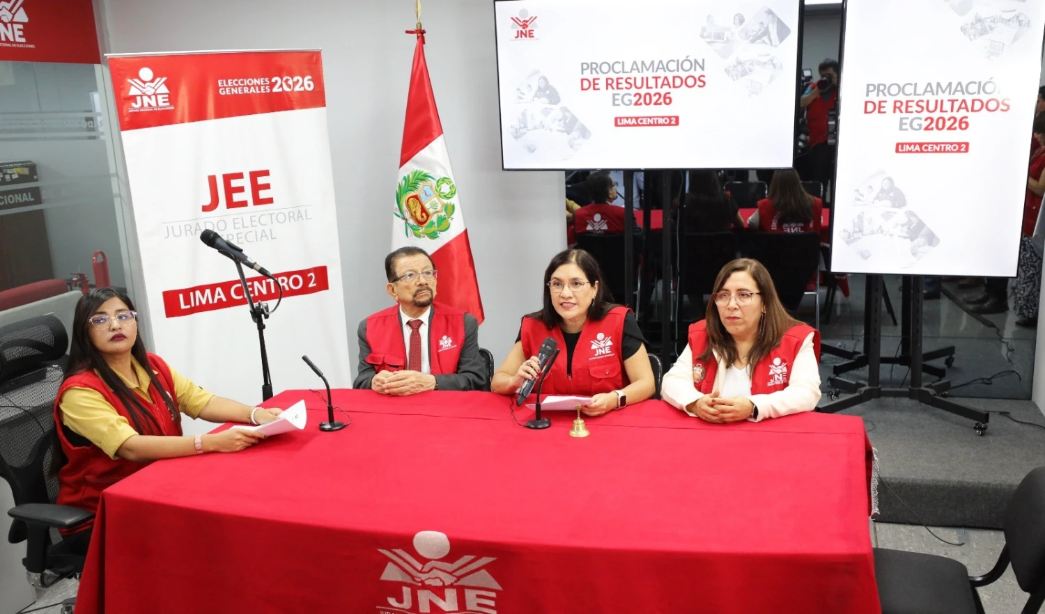 JEE declara improcedente nulidad total de votos del exterior