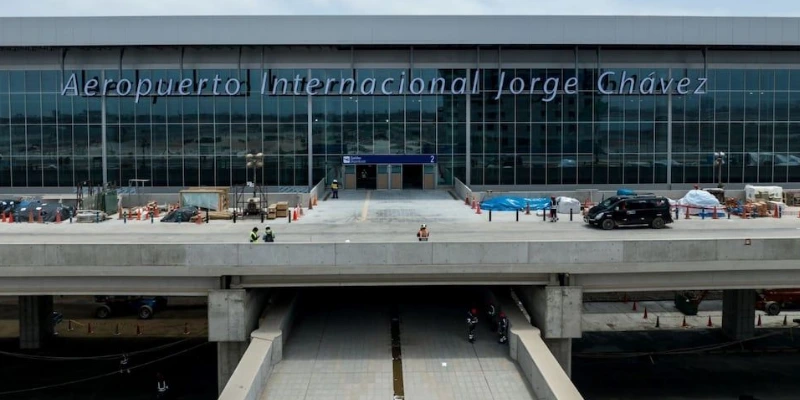 Ositrán sancionará a LAP si no entrega aeropuerto a tiempo