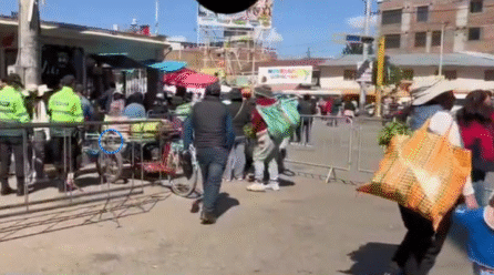 Bloquetas tumbadas hoy generan protesta en Huancayo