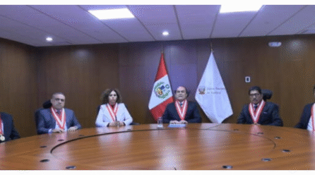 Junta Nacional en sesión por crisis fiscal y judicial