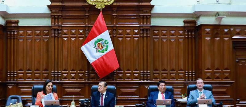 IPYS alerta: “ley mordaza” regresa al Congreso