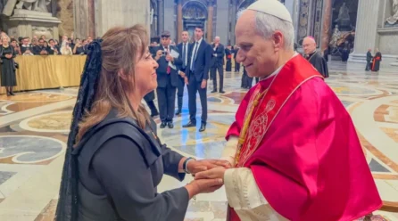 Boluarte saluda al papa León XIV por su cumpleaños