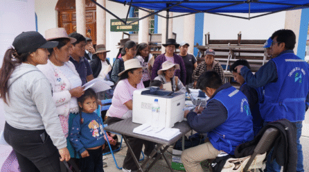 Electrocentro llevó energía y apoyo a Huayucachi
