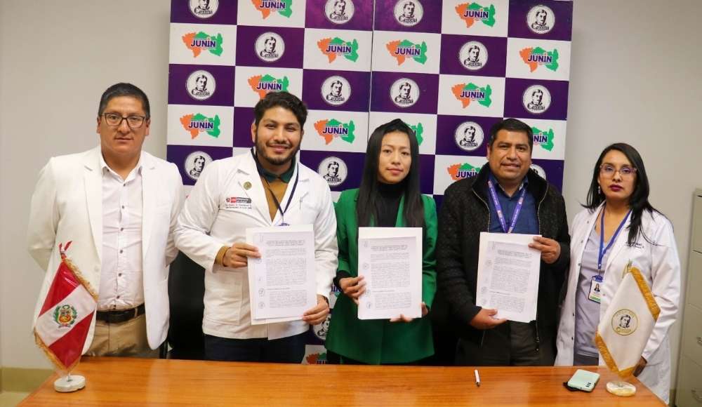 Hospital Carrión y Hospital de Apoyo Junín firman convenio histórico para garantizar sangre 24/7