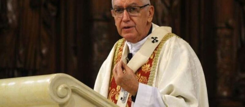 Cardenal Castillo condena violencia y pide reflexión