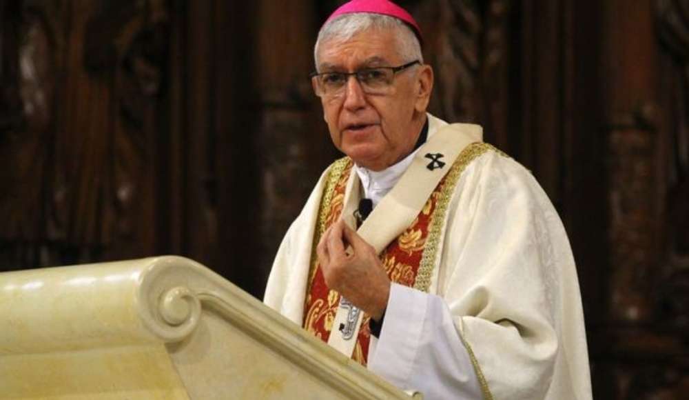 Cardenal Castillo condena violencia y pide reflexión