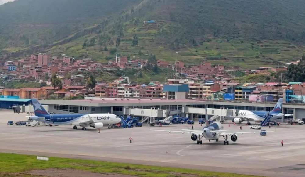 Latam cancela vuelos a Cusco por obras en la pista