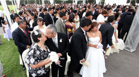 🥂 Amor sin edad: Novios de 70 se casan en Chilca